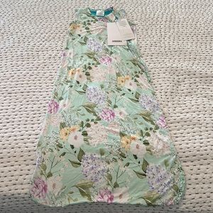 Posh peanut ruffled sleep bag